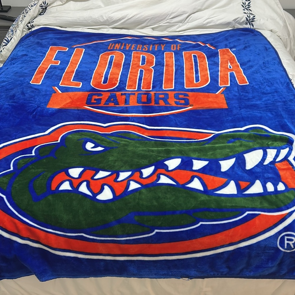 Northwest NCAA Florida Gators 50-Inch-by-60-Inch Micro Raschel Throw